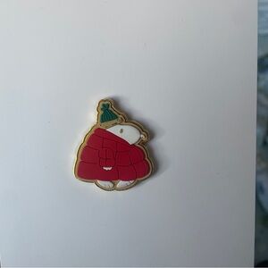 Snoopy puffer pin